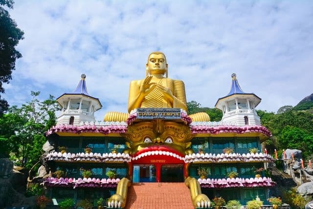 Dambulla Cave Temples